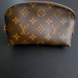 Authentic Luis Vuitton small pouch